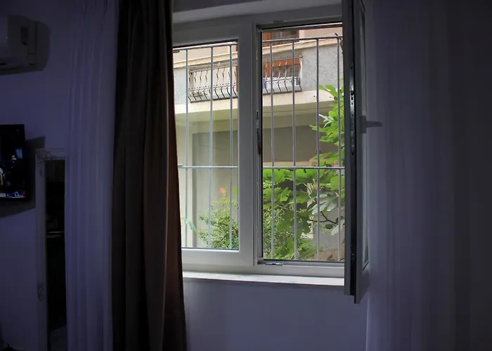 Appartement Theater Near Blloku Tirana