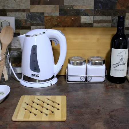 Theater Near Blloku * טיראנה