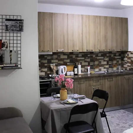 Theater Near Blloku Appartement Tirana