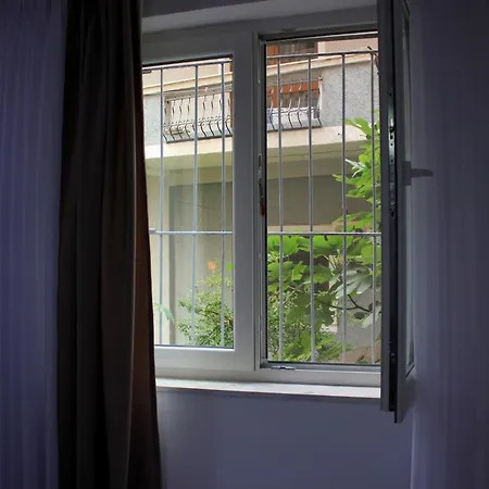 Lejlighed Theater Near Blloku Tirana