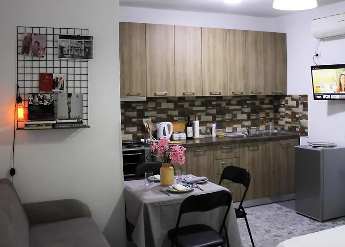 Theater Near Blloku דירה טיראנה